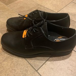 Genuine grip slip resistant footwear